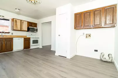 213 Bastrop Street, Angleton, TX 77515 - Photo 11