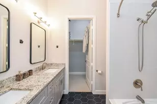 300 St Joseph Pkwy, Houston, TX 77002 - Photo 17