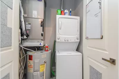 300 St Joseph Parkway #421, Houston, TX 77002 - Photo 29