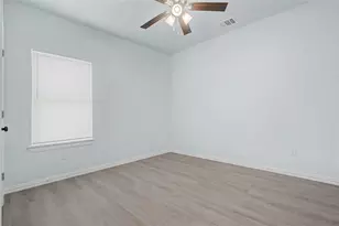 706 Ashville St, Navasota, TX 77868 - Photo 31