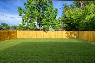 706 Ashville St, Navasota, TX 77868 - Photo 5