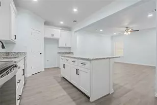 706 Ashville St, Navasota, TX 77868 - Photo 15