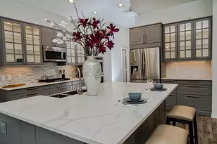 143 N Shawnee Ridge Cir, The Woodlands, TX 77382 - Photo 3