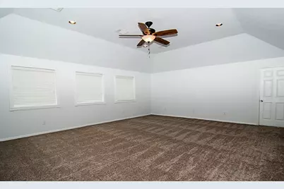 143 N Shawnee Ridge Circle, The Woodlands, TX 77382 - Photo 25