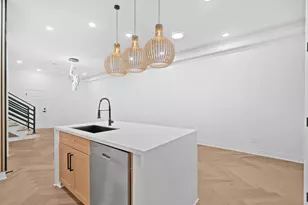 8011 Bowen St, Houston, TX 77051 - Photo 7