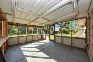 4311 Pine Shadows St, Dickinson, TX 77539 - Photo 17