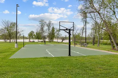 21610 Chenango Lake Drive, Angleton, TX 77515 - Photo 19