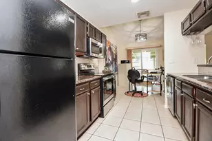 4027 Blacksmith Ln, Sugar Land, TX 77479 - Photo 13