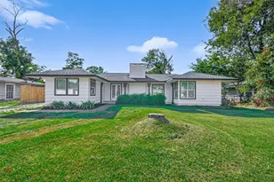 1609 N Pacific St, Conroe, TX 77301 - Photo 1