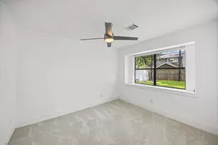 12523 Honeywood Trail, Houston, TX 77077 - Photo 19
