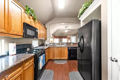 135 Brookside Drive, Huntsville, TX 77320 - Photo 13