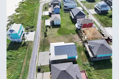 2585 Holiday Drive, Crystal Beach, TX 77650 - Photo 11