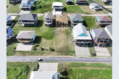 2585 Holiday Drive, Crystal Beach, TX 77650 - Photo 9