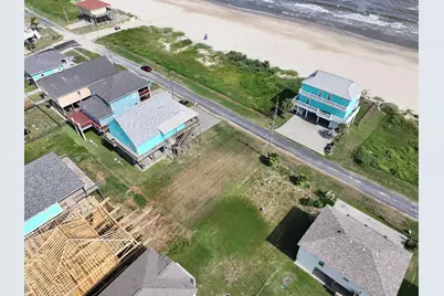 2585 Holiday Drive, Crystal Beach, TX 77650 - Photo 15