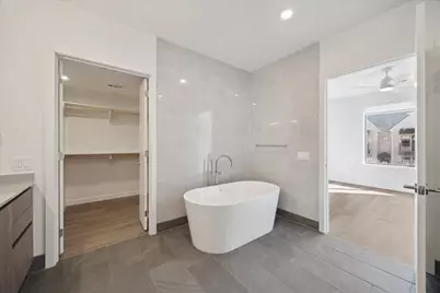 1 Riva Row #167, The Woodlands, TX 77380 - Photo 15