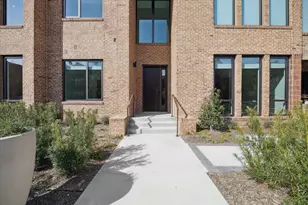 1 Riva Row, The Woodlands, TX 77380 - Photo 5