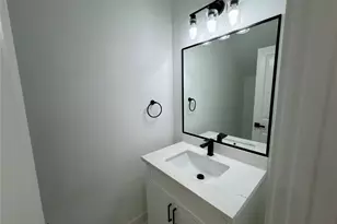 1806 Benson St, Houston, TX 77020 - Photo 9