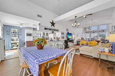 22218 Matagorda Drive, Galveston, TX 77554 - Photo 15
