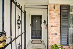 11819 S Nottingham Cir, Houston, TX 77071 - Photo 5