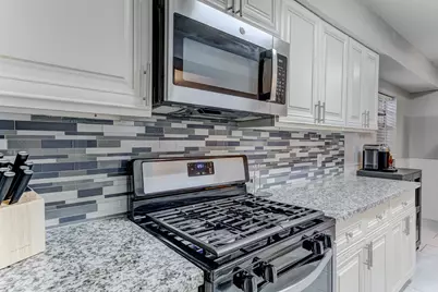 11819 S Nottingham Circle, Houston, TX 77071 - Photo 17