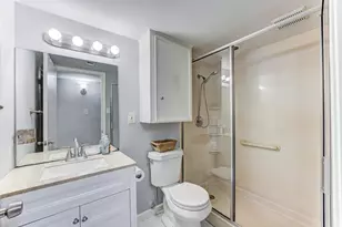 11819 S Nottingham Cir, Houston, TX 77071 - Photo 27