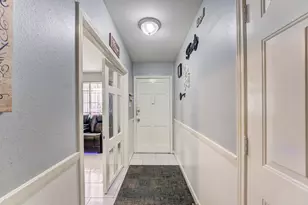 11819 S Nottingham Cir, Houston, TX 77071 - Photo 7