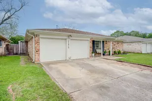 11819 S Nottingham Cir, Houston, TX 77071 - Photo 3