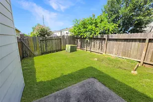 2835 Mustang Hill Ln, Katy, TX 77449 - Photo 17