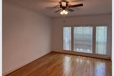 11711 Memorial Drive #143, Houston, TX 77024 - Photo 7