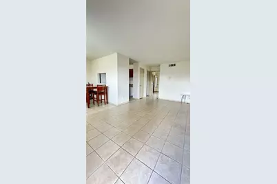 10802 Kingspoint Road, Houston, TX 77075 - Photo 5