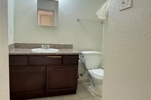 10802 Kingspoint Rd, Houston, TX 77075 - Photo 13