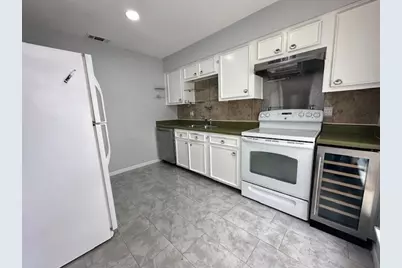 7700 Creekbend Drive #109, Houston, TX 77071 - Photo 7