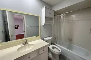 7700 Creekbend Dr, Houston, TX 77071 - Photo 17