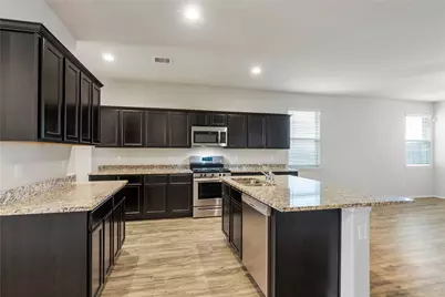 7035 Bonaire Vista Lane, Conroe, TX 77304 - Photo 9