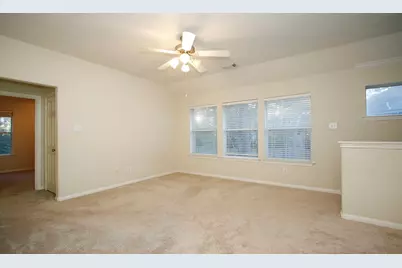 11 Aquiline Oaks Place, The Woodlands, TX 77382 - Photo 19