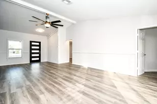 10519 Norton Dr, Houston, TX 77043 - Photo 5