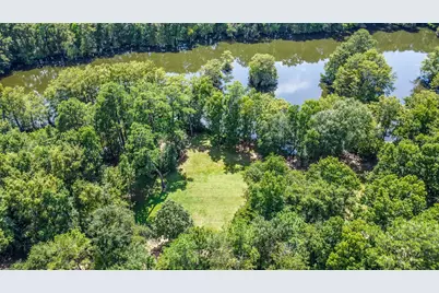 68 Artesian Avenue, Cleveland, TX 77327 - Photo 3