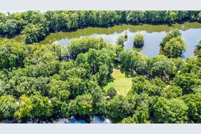 68 Artesian Avenue, Cleveland, TX 77327 - Photo 5