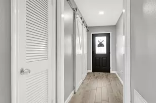 818 James St, Deer Park, TX 77536 - Photo 9