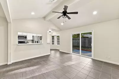 516 Saint Charles Street, League City, TX 77573 - Photo 9