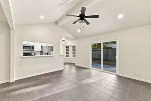 516 St Charles St, League City, TX 77573 - Photo 9