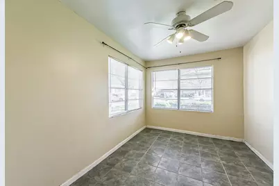 4710 Wedgewood Drive, Bellaire, TX 77401 - Photo 17
