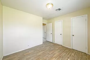 4710 Wedgewood Dr, Bellaire, TX 77401 - Photo 13