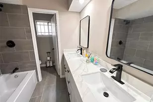 10902 Bob White Dr, Houston, TX 77096 - Photo 23