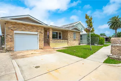 5206 Avenue L, Galveston, TX 77551 - Photo 3