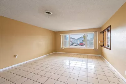 5206 Avenue L, Galveston, TX 77551 - Photo 5