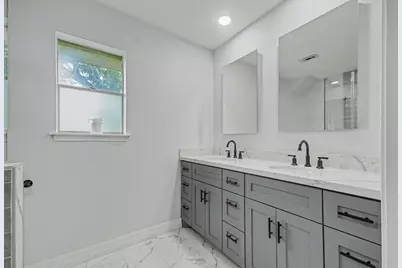 722 Seaway Drive, Seabrook, TX 77586 - Photo 17