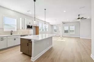 11843 Sawgrass Dr, Mont Belvieu, TX 77523 - Photo 17