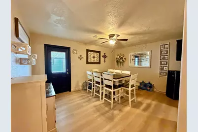 3850 Hays Avenue, Groves, TX 77619 - Photo 7