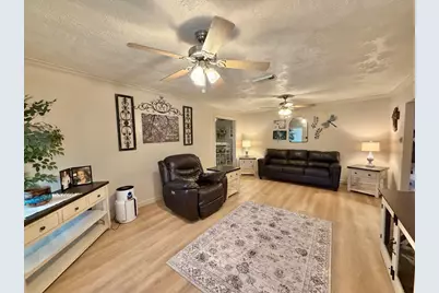 3850 Hays Avenue, Groves, TX 77619 - Photo 3